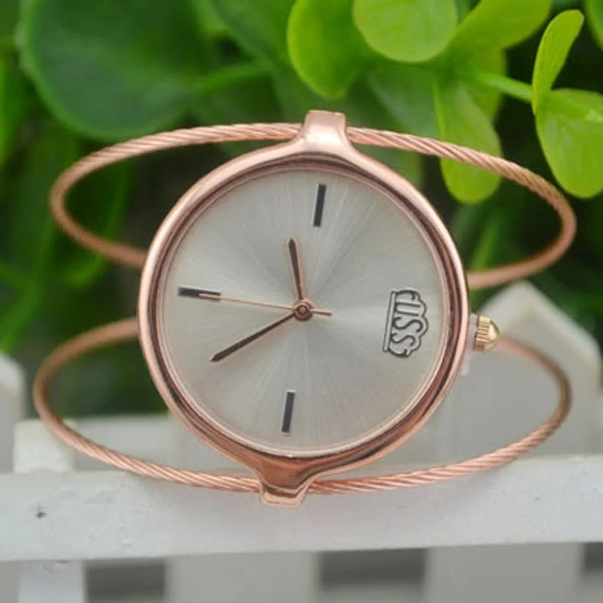 Vintage Girls Watch Round Single Wire Bracelet Watch Women's Watch Quartz Wire Bracelet Watch Casual Casual Fashion Watch